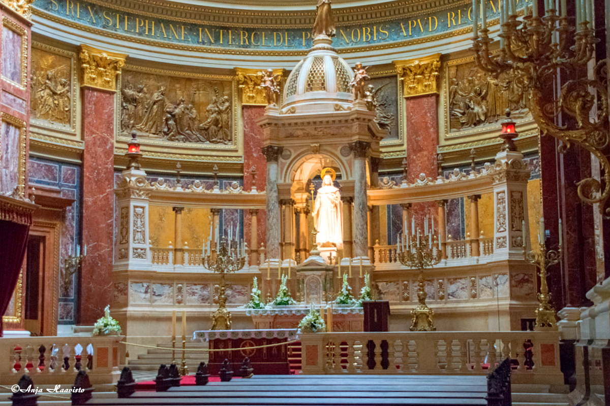 St. Stephèns Church in Budapest.